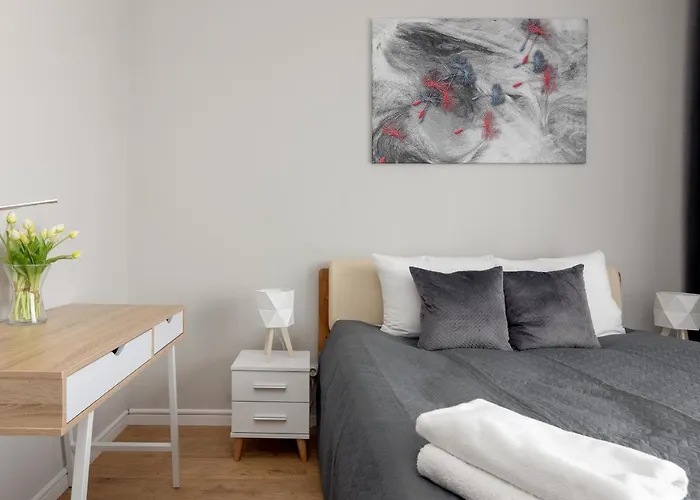 Wola Chic Silver Studio